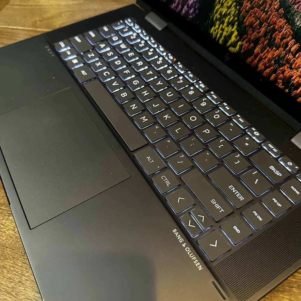 Selling HP Envy x360 2-in-1 Laptop 15 comes with box and charger.
